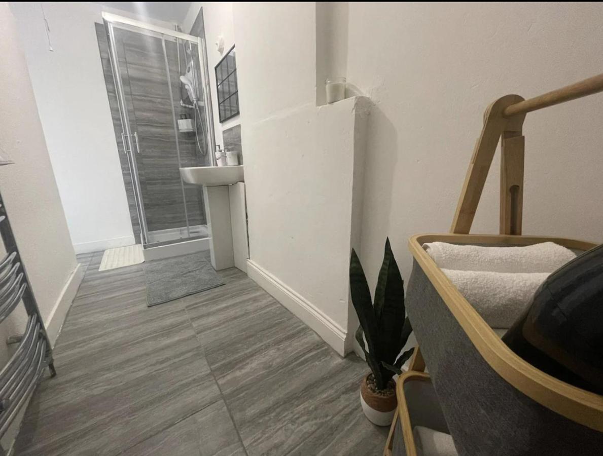 Appartamento Charming 2 Bed Flat On Tower Bridge Londra Esterno foto