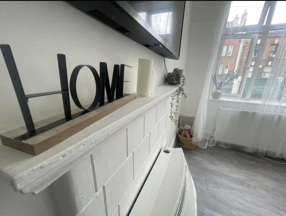 Appartamento Charming 2 Bed Flat On Tower Bridge Londra Esterno foto