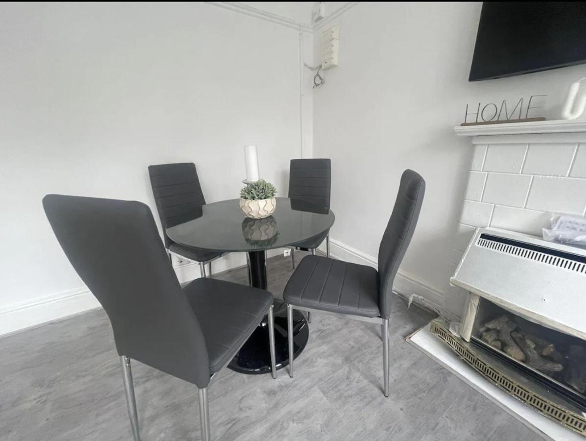 Appartamento Charming 2 Bed Flat On Tower Bridge Londra Esterno foto